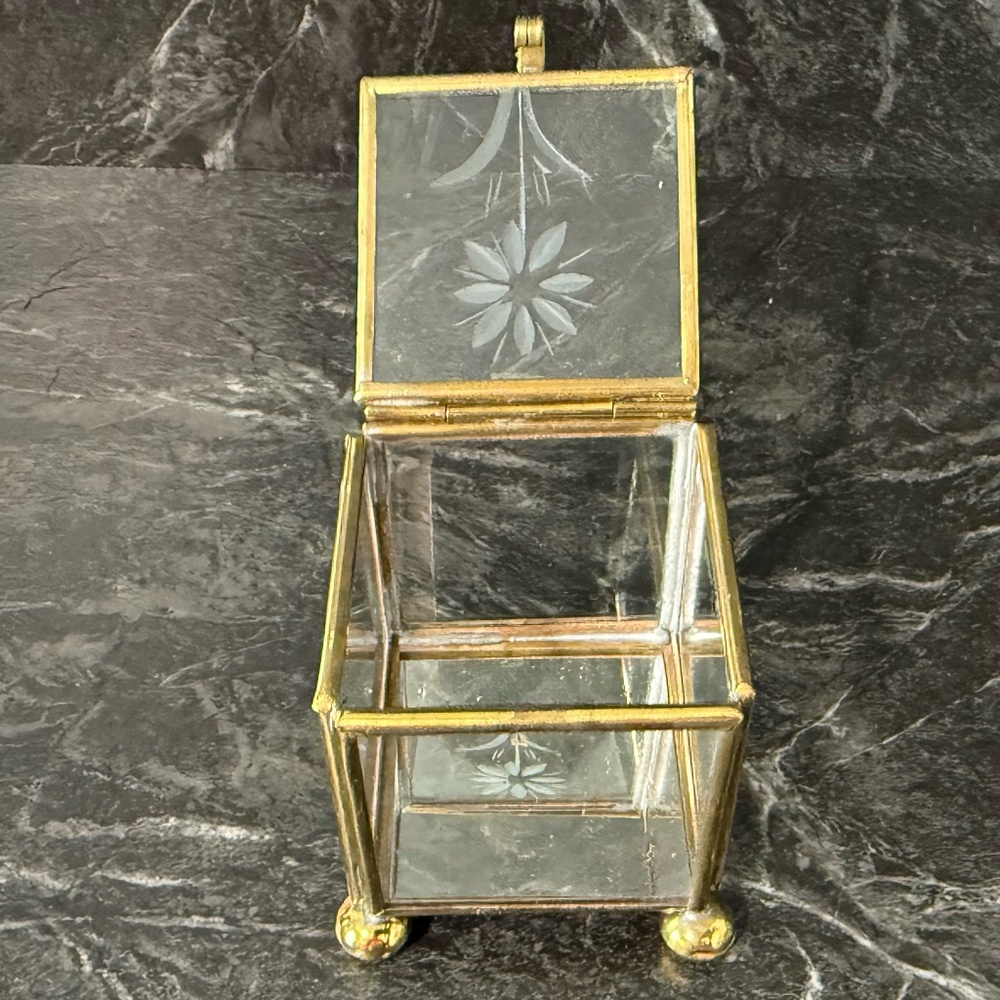 Glass Jewelry Box with Etched Flower on Lid and Mirror Bottom - Picture 3 of 14